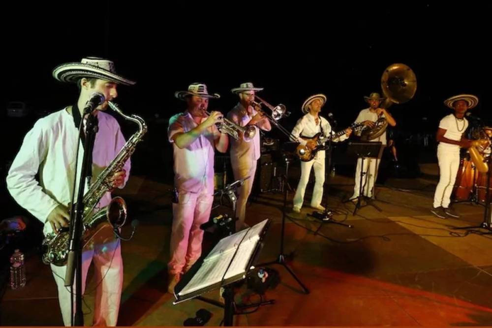 CALLE CARIBE cumbia