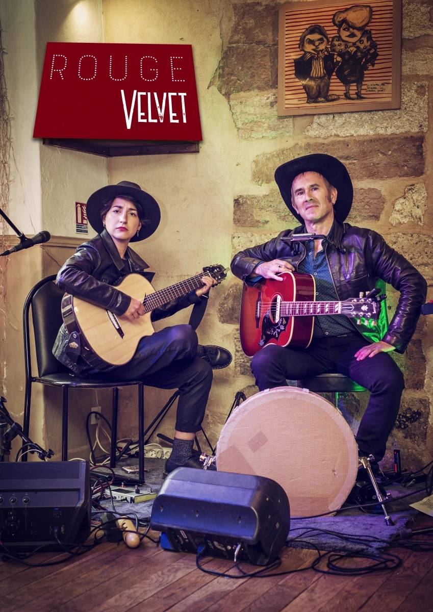 rouge-velvet-duo-guitares-rock